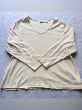 Liz Claiborne Women’s Cream Ribbed V-Neck Long Sleeve Top Size 3X Plus New